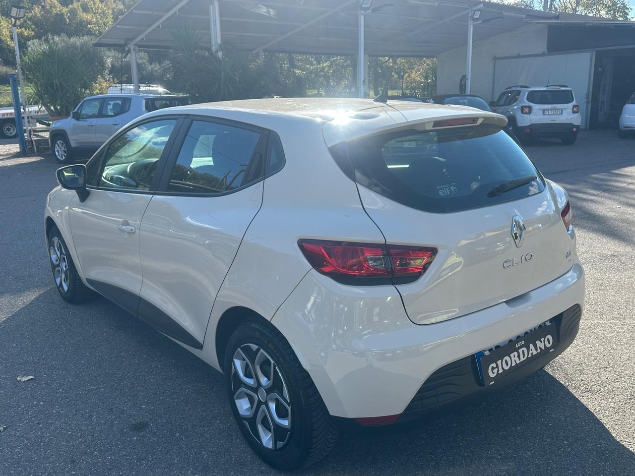 Renault Clio dCi 8V 75 CV Start&Stop 5 porte Energy Duel