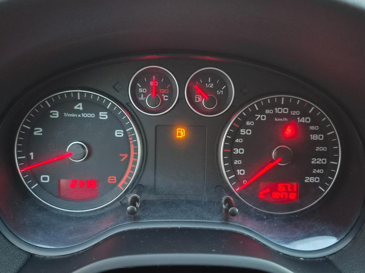 Audi A3 SPB 1.6 Benzina neopatentati E5