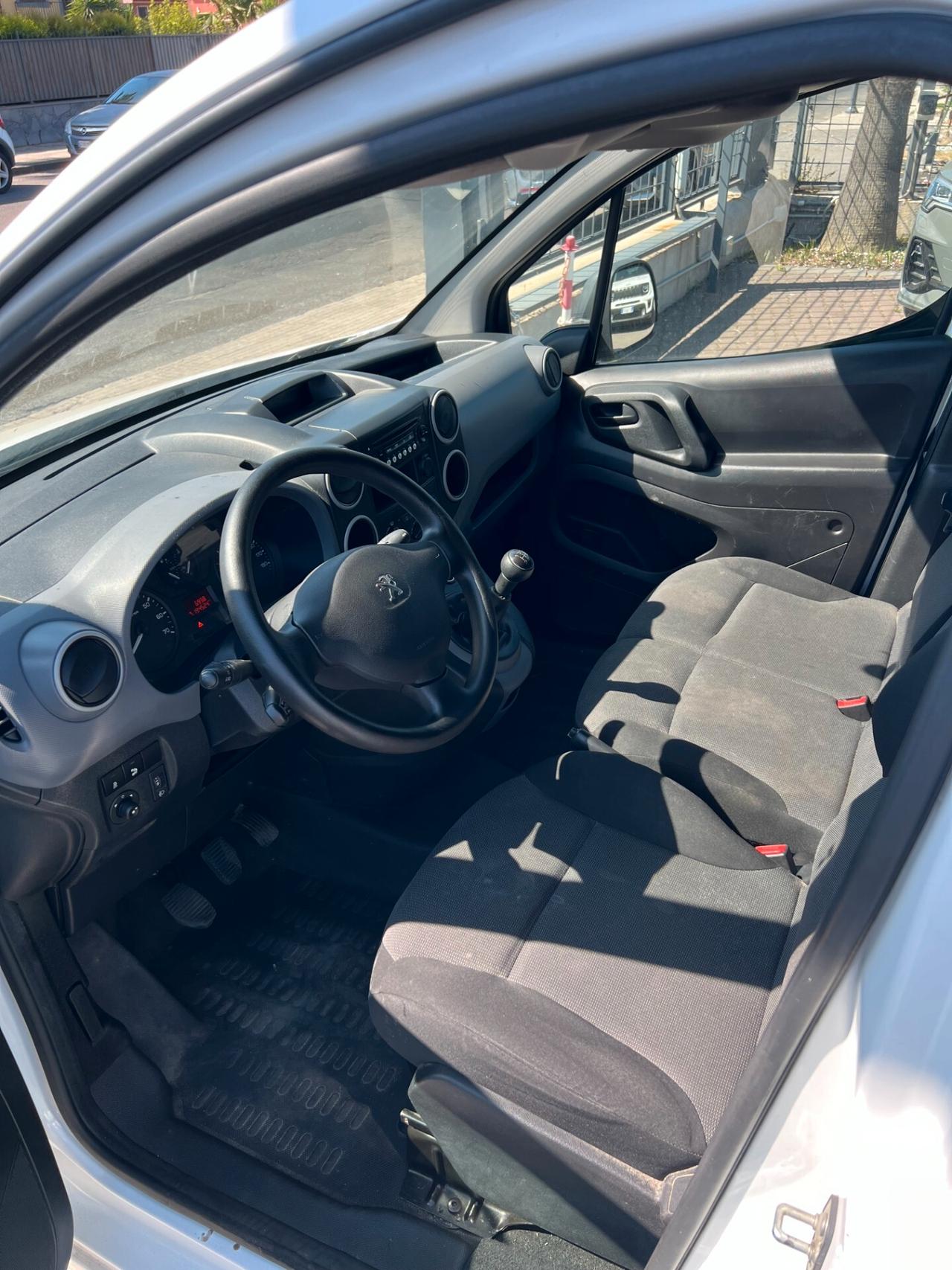 Peugeot Partner Tepee Mix BlueHDi 100 Active