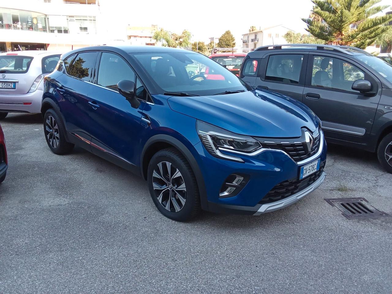RENAULT CAPTUR 1,0 TCE 90 TECHNO MAN 5P