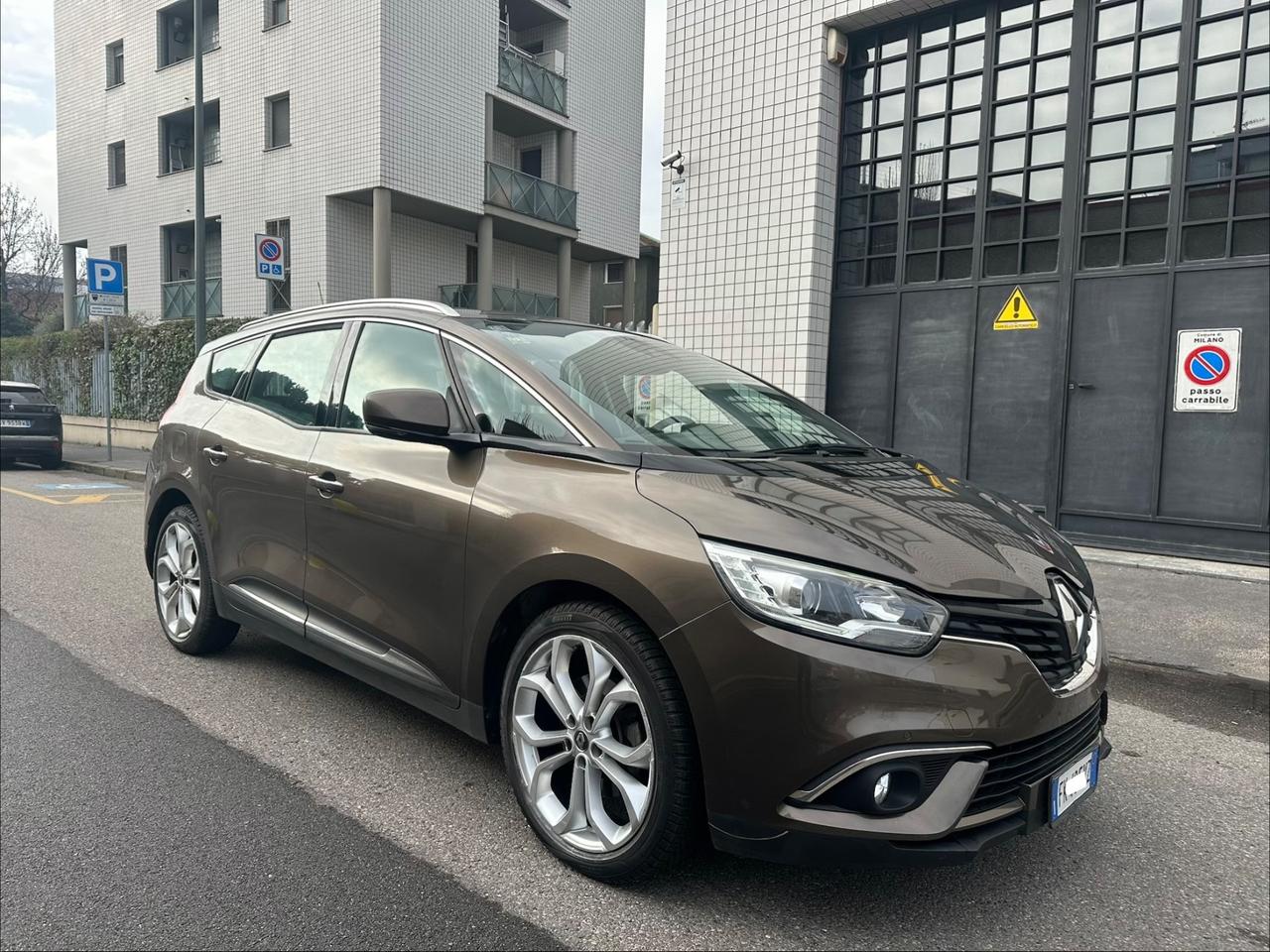 Renault Grand Scenic TCe 130 CV Energy Initiale Paris