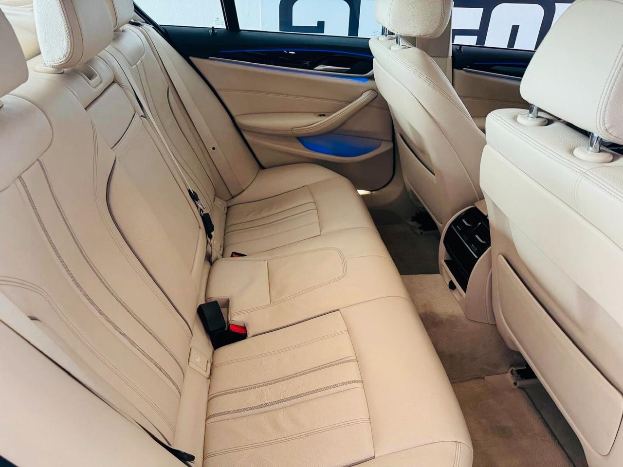 Bmw 520 520d xDrive Luxury