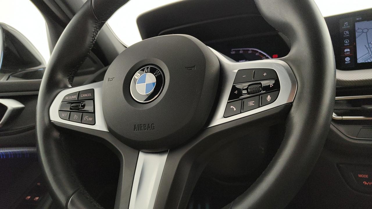 BMW Serie 1 F40 - 118d Msport auto