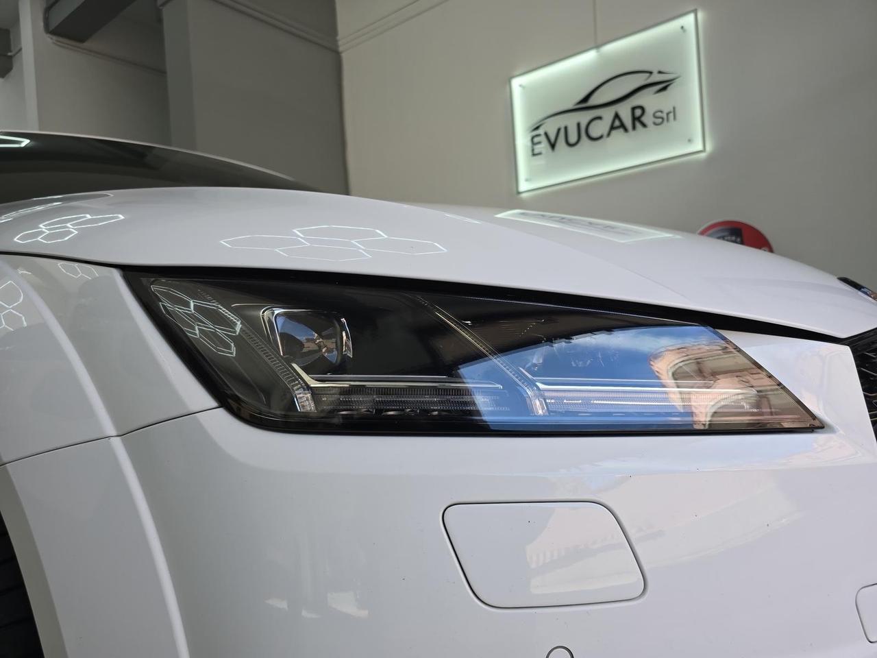 Audi TT Coupé 2.0 TDI ultra S line