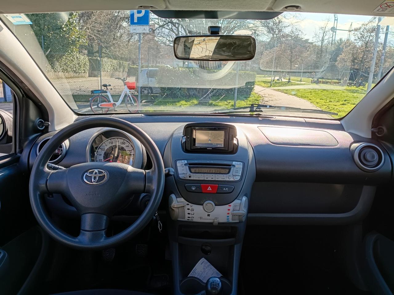 Toyota Aygo 1.0 12V VVT-i 5 porte Active