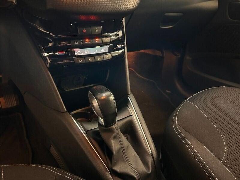 Peugeot 208 PureTech 82 5 porte Allure