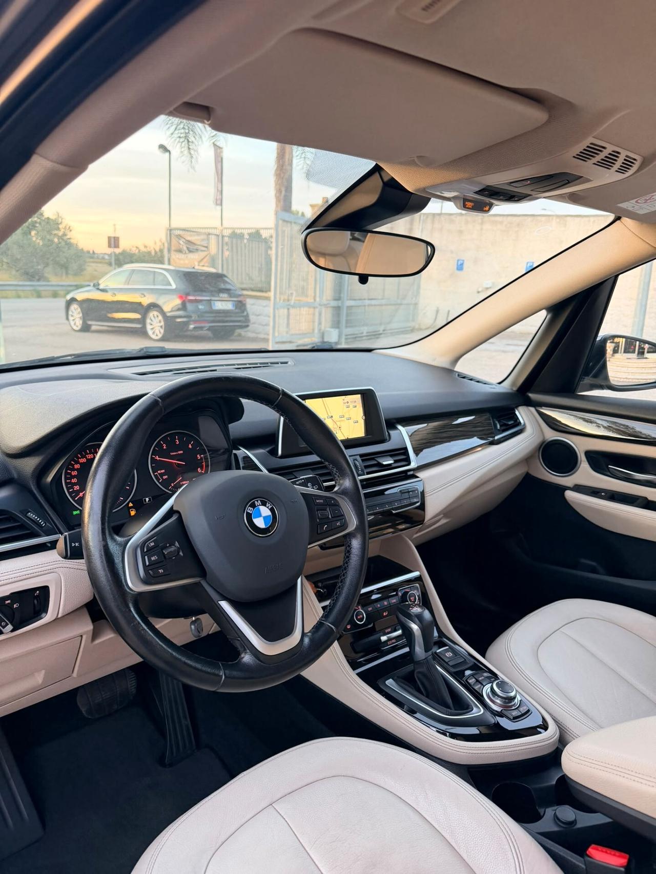 Bmw 216d Active Tourer Luxury Pelle/Led