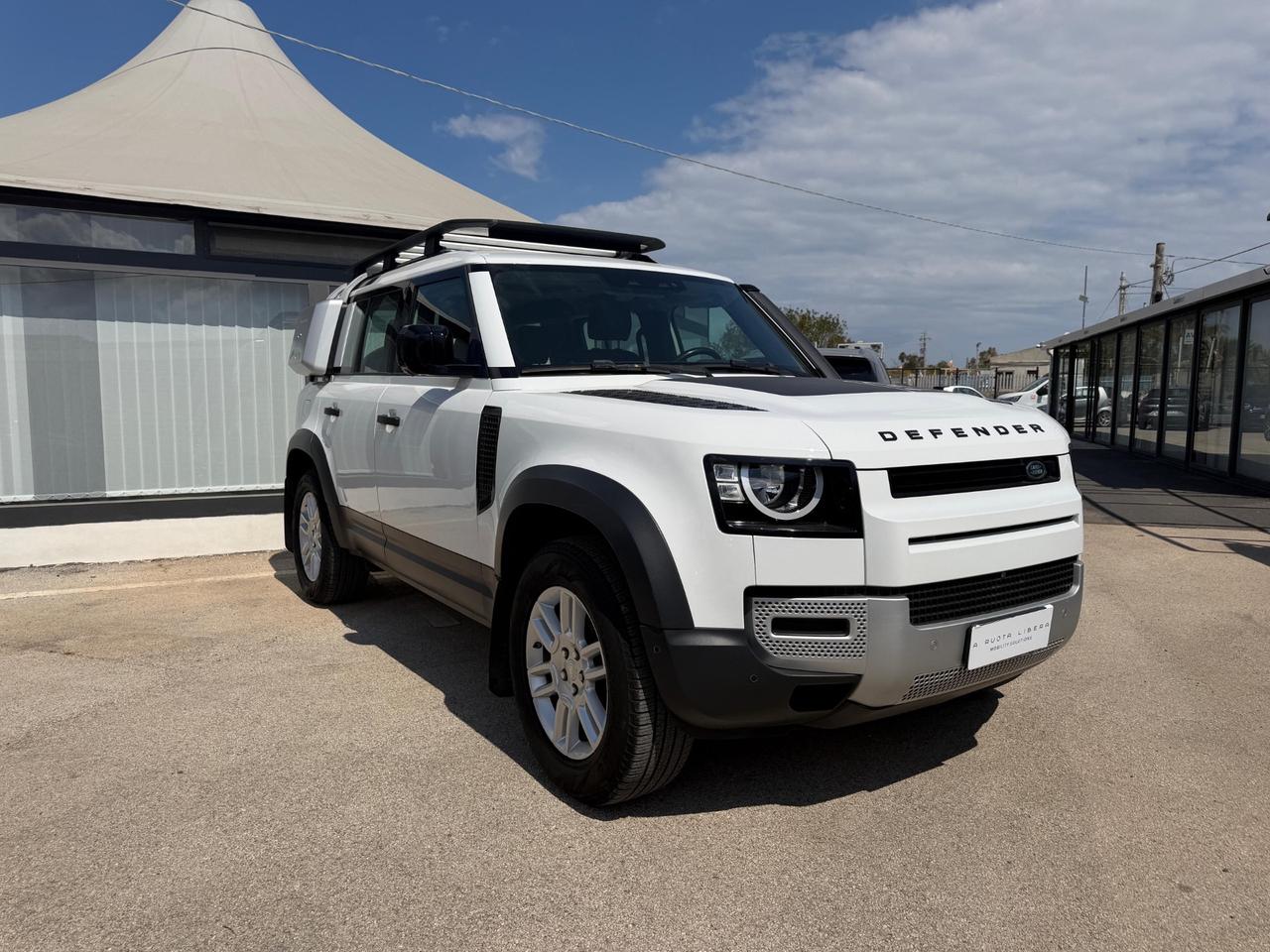 Land Rover Defender 110 2.0 SD4 240 CV AWD SE - Allestimento Full Explorer Pack