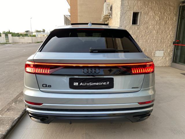 AUDI Q8 55 3.0 TFSI e quattro tiptronic Sport S line plus
