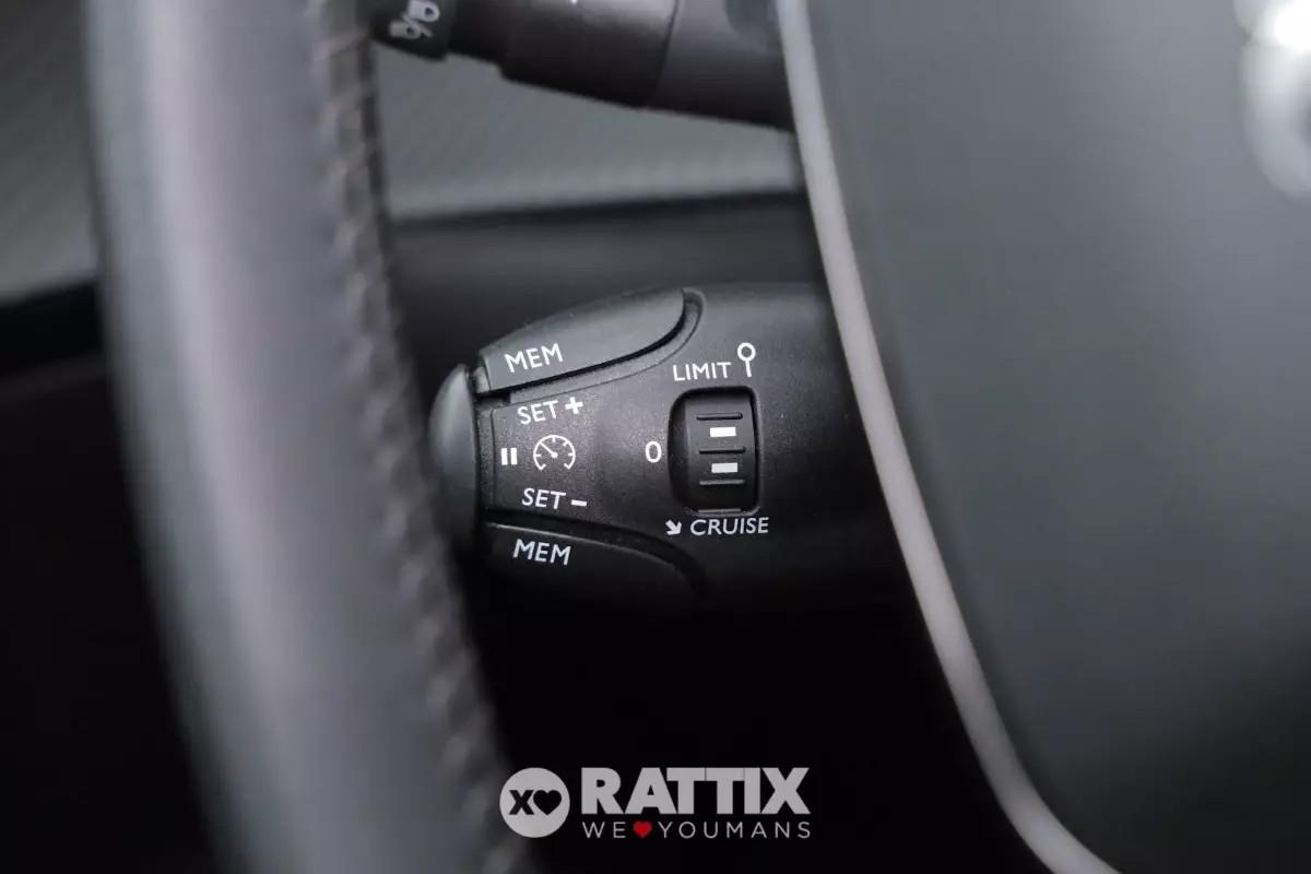 Peugeot 2008 1.2 Puretech 100CV Allure