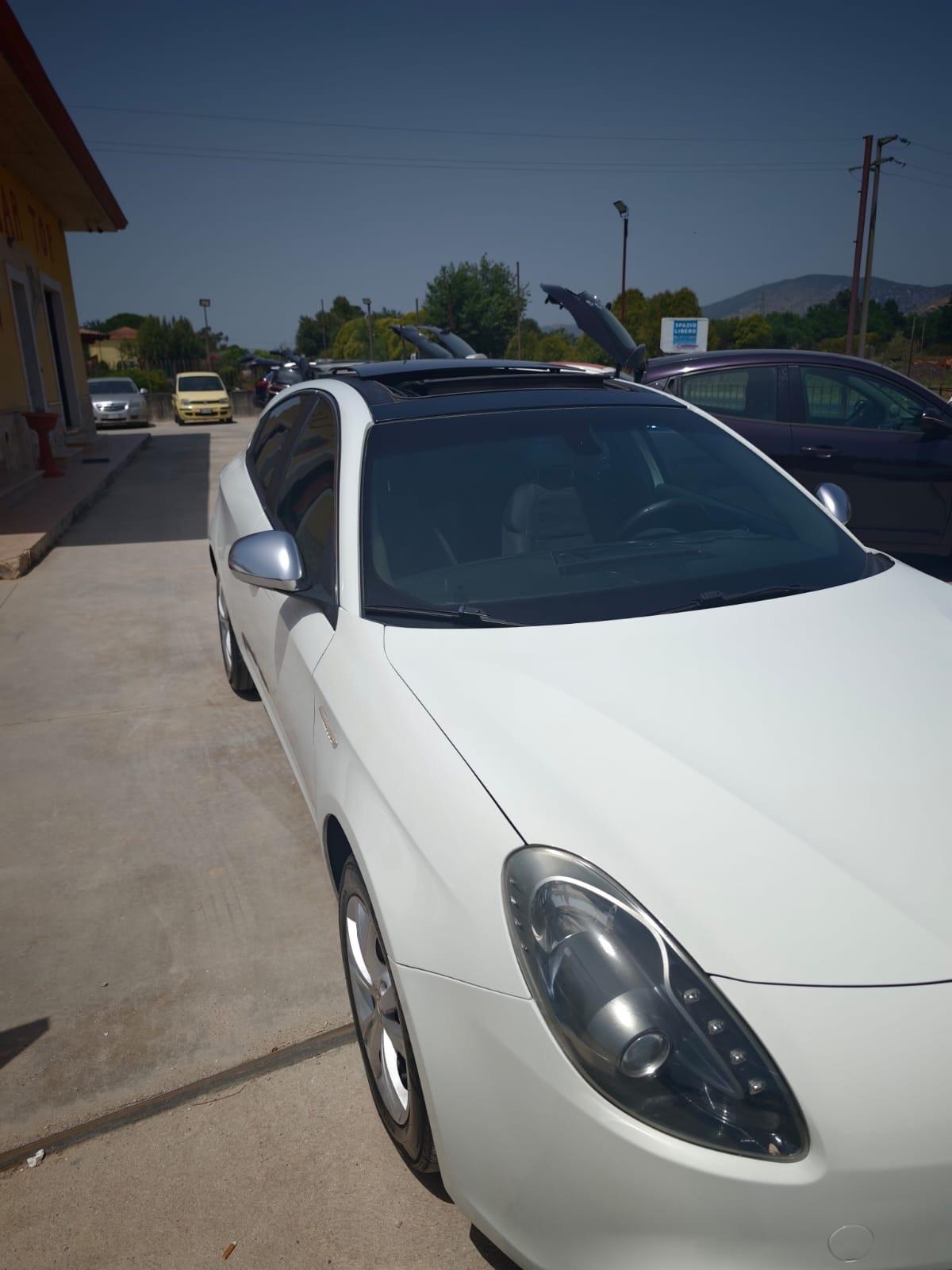 Alfa Romeo Giulietta 1.6 JTDm-2 105 CV tetto apribile full