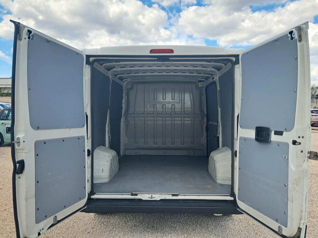 Peugeot Boxer 333 2.2 BlueHDi 140*CLIMA