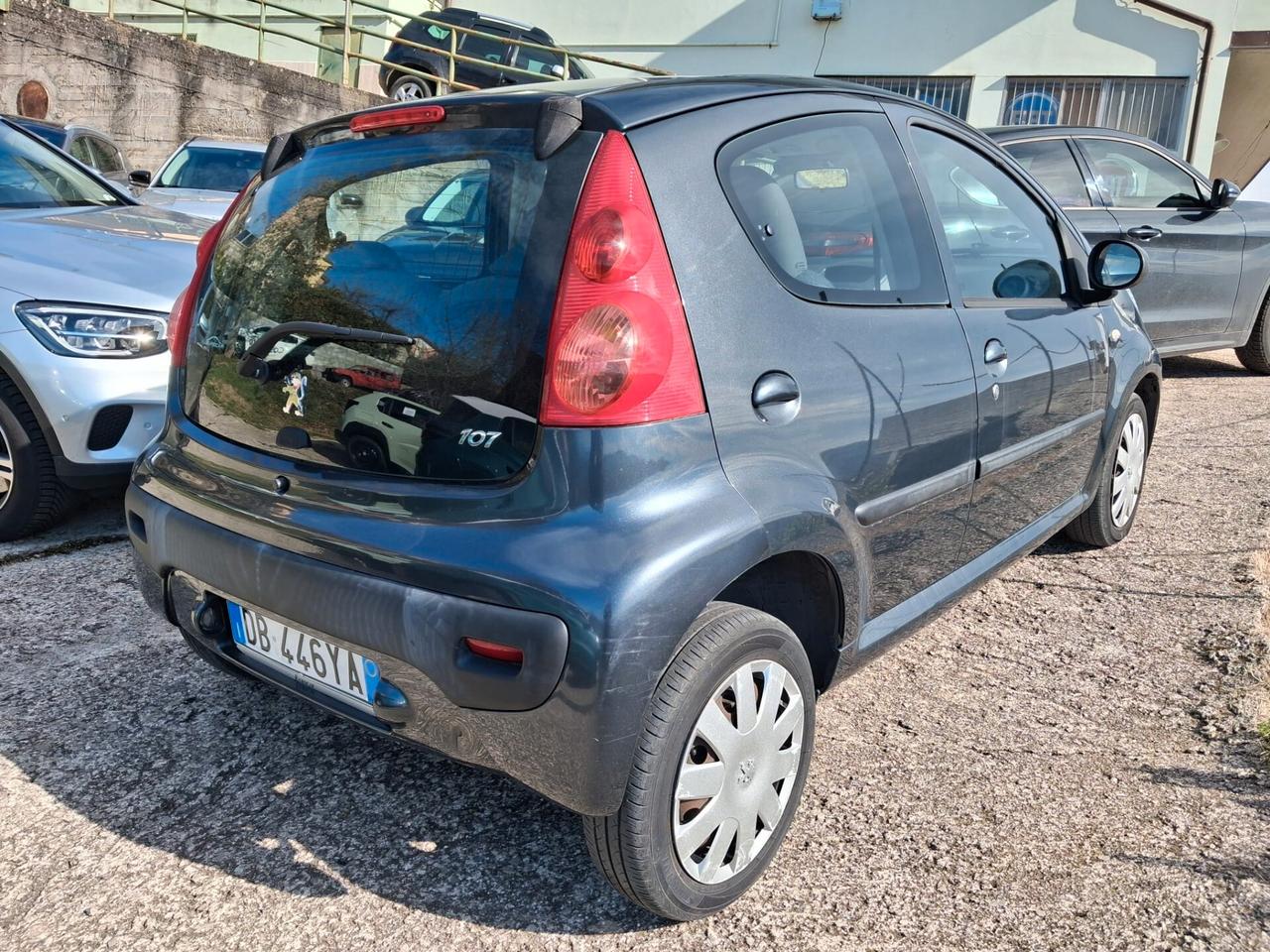 Peugeot 107 1.0 68CV 5p. Plaisir 2Tronic