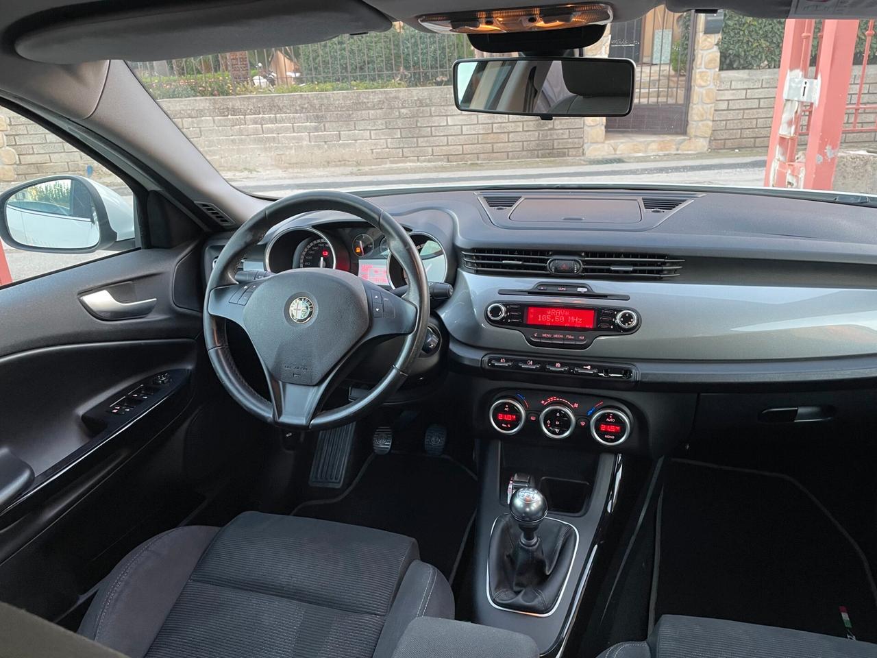 ALFA ROMEO Giulietta 1.6 JTDm-2 105CV DISTINCTIVE