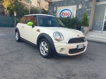 Mini 1.6 16V One (55kW)