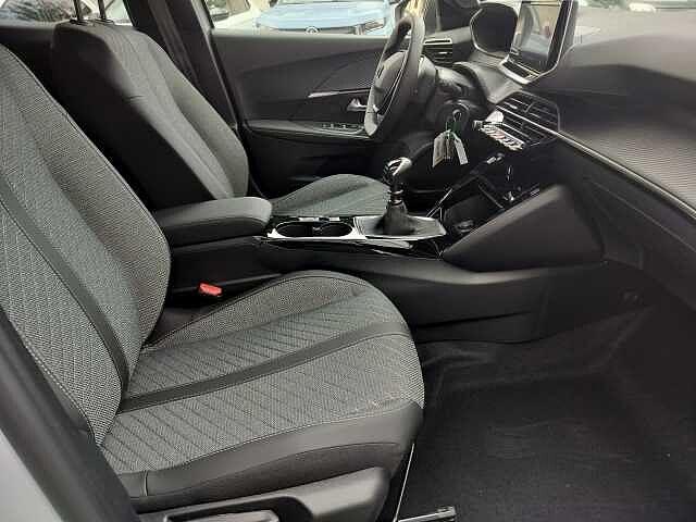 Peugeot 2008 PureTech 100 S&S Allure *KM Ø*
