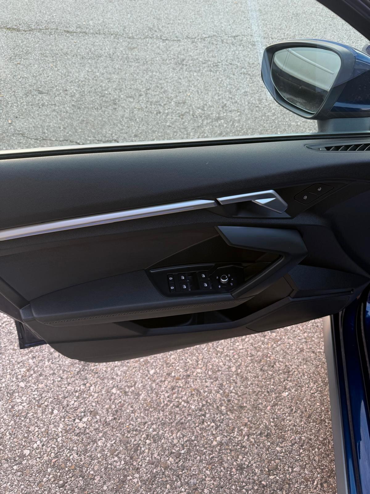 Audi A3 SPB 35 TDI S tronic line edition TETTO APRIBILE INTERNI PELLE E ALCANTARA S-LINE