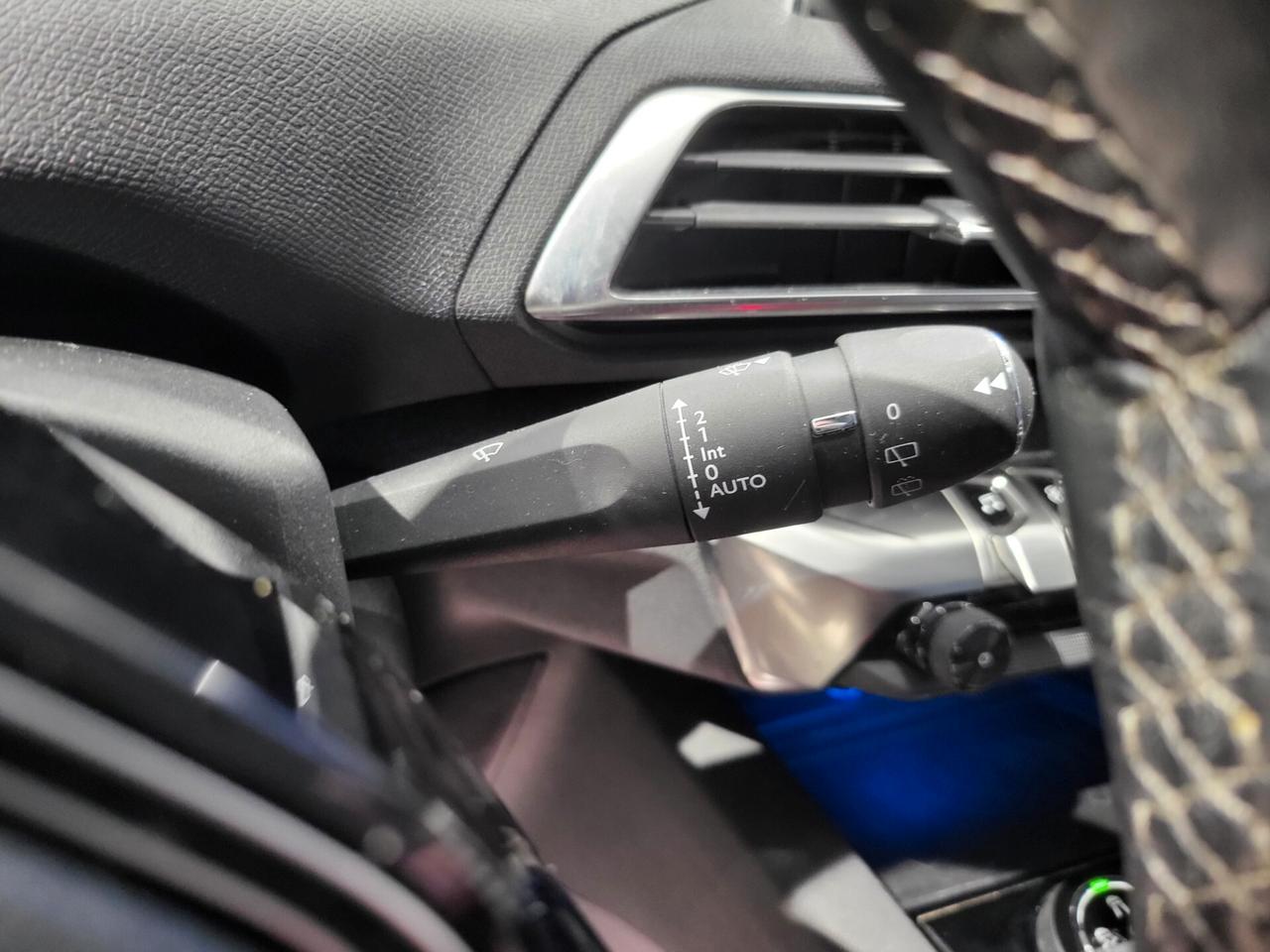 Peugeot 3008 - 2019 1.5 BlueHDi 130 cv Allure