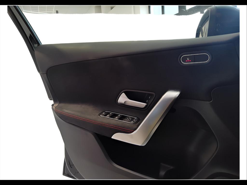 Mercedes-Benz Classe A - W177 2023 - A 180 d AMG Line Advanced Plus auto