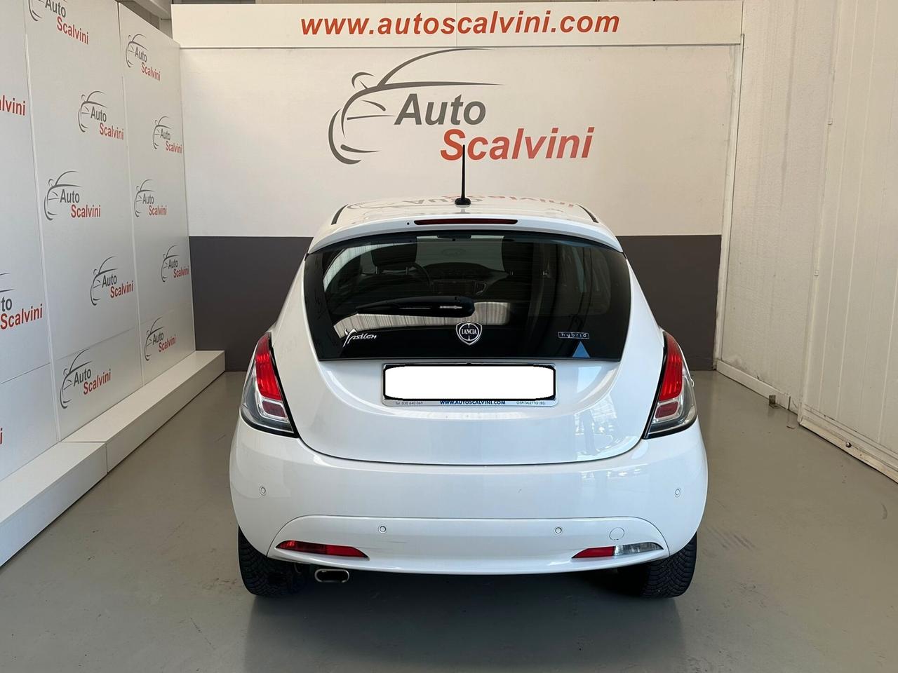 Lancia Ypsilon 1.0 FireFly 5 porte S&S Hybrid Ecochic
