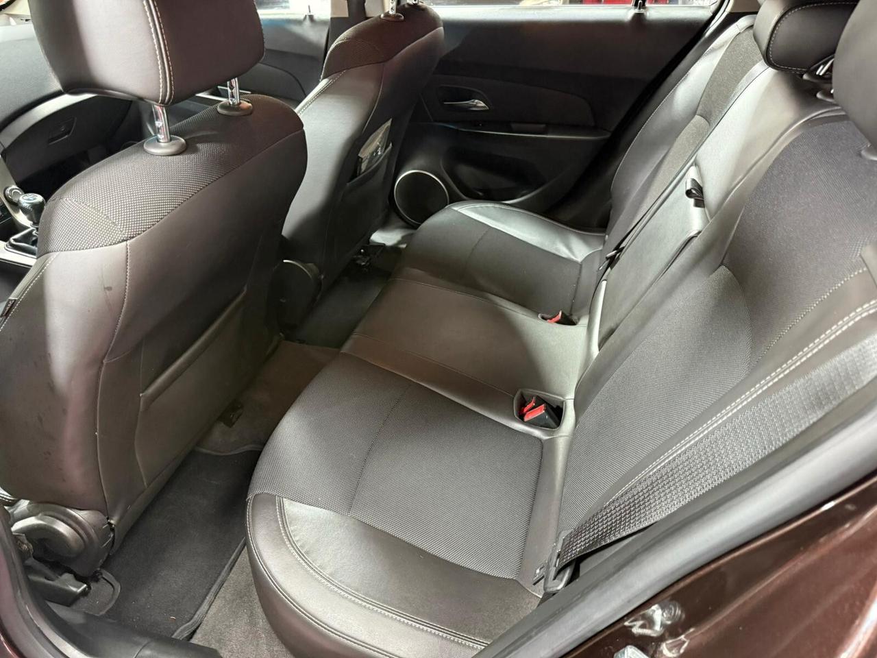 Chevrolet Cruze 1.7 131cv LTZ - 2012
