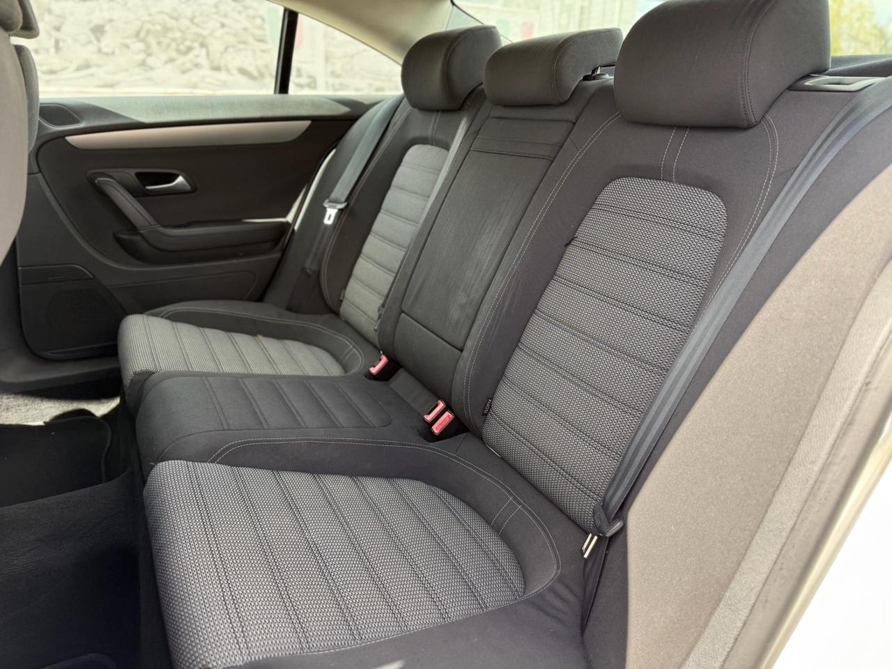 VOLKSWAGEN Passat CC 2.0 143cv TDI DPF DSG