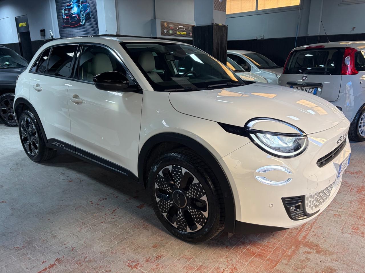 Fiat 600 Hybrid 110 CV DCT MHEV La Prima