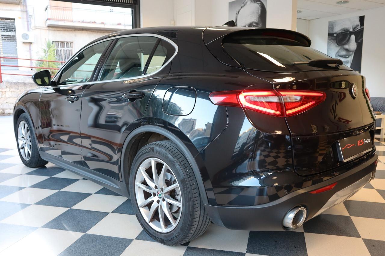 Alfa Romeo Stelvio 2.2 Turbodiesel 160 CV AT8 RWD Business