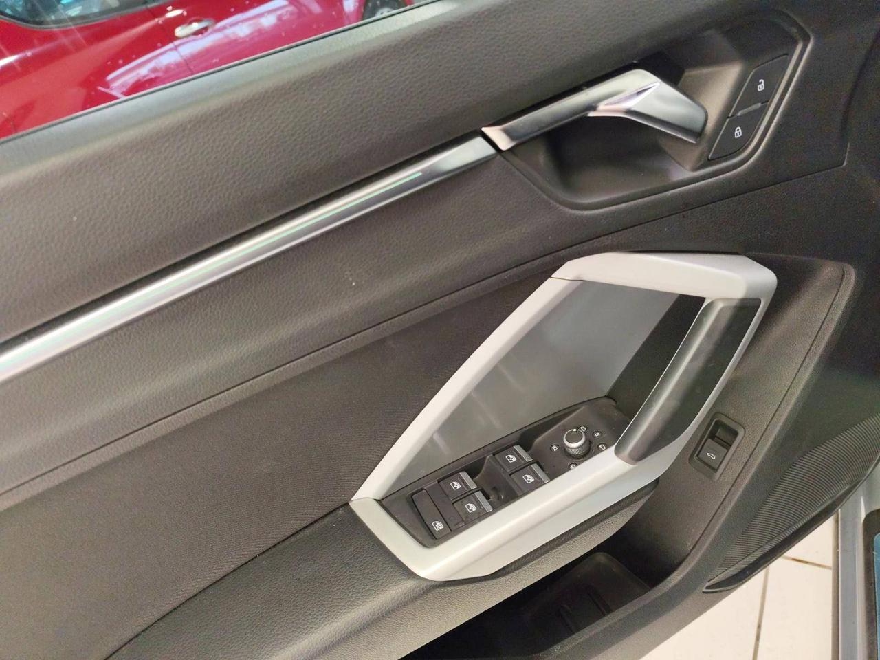 Audi Q3 35 2.0 tdi Business Advanced