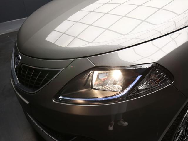 LANCIA Ypsilon 1.0 FireFly 5 porte S&S Hybrid Silver Plus