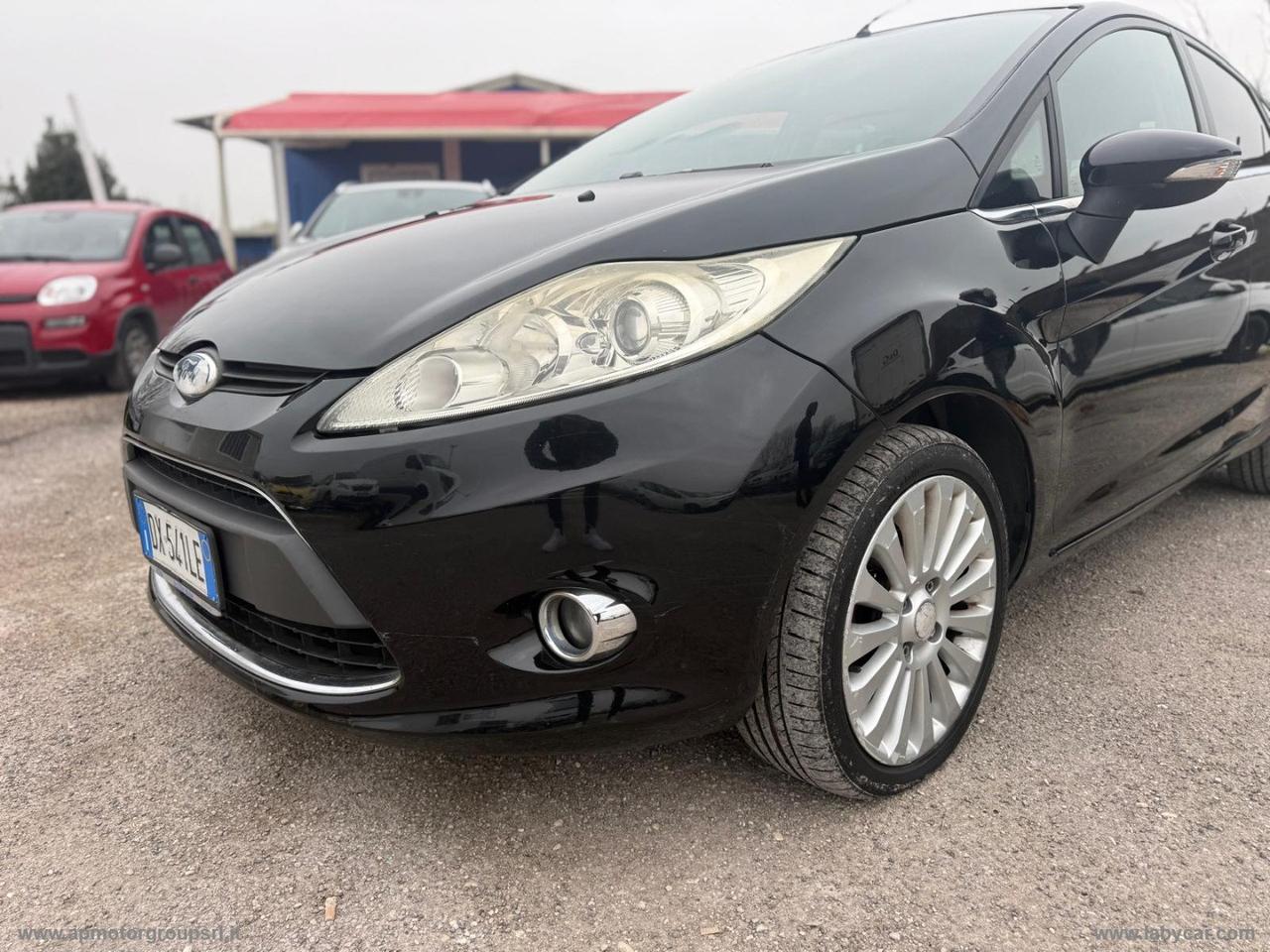 FORD Fiesta 1.4 TDCi 68 CV 5p. Titanium