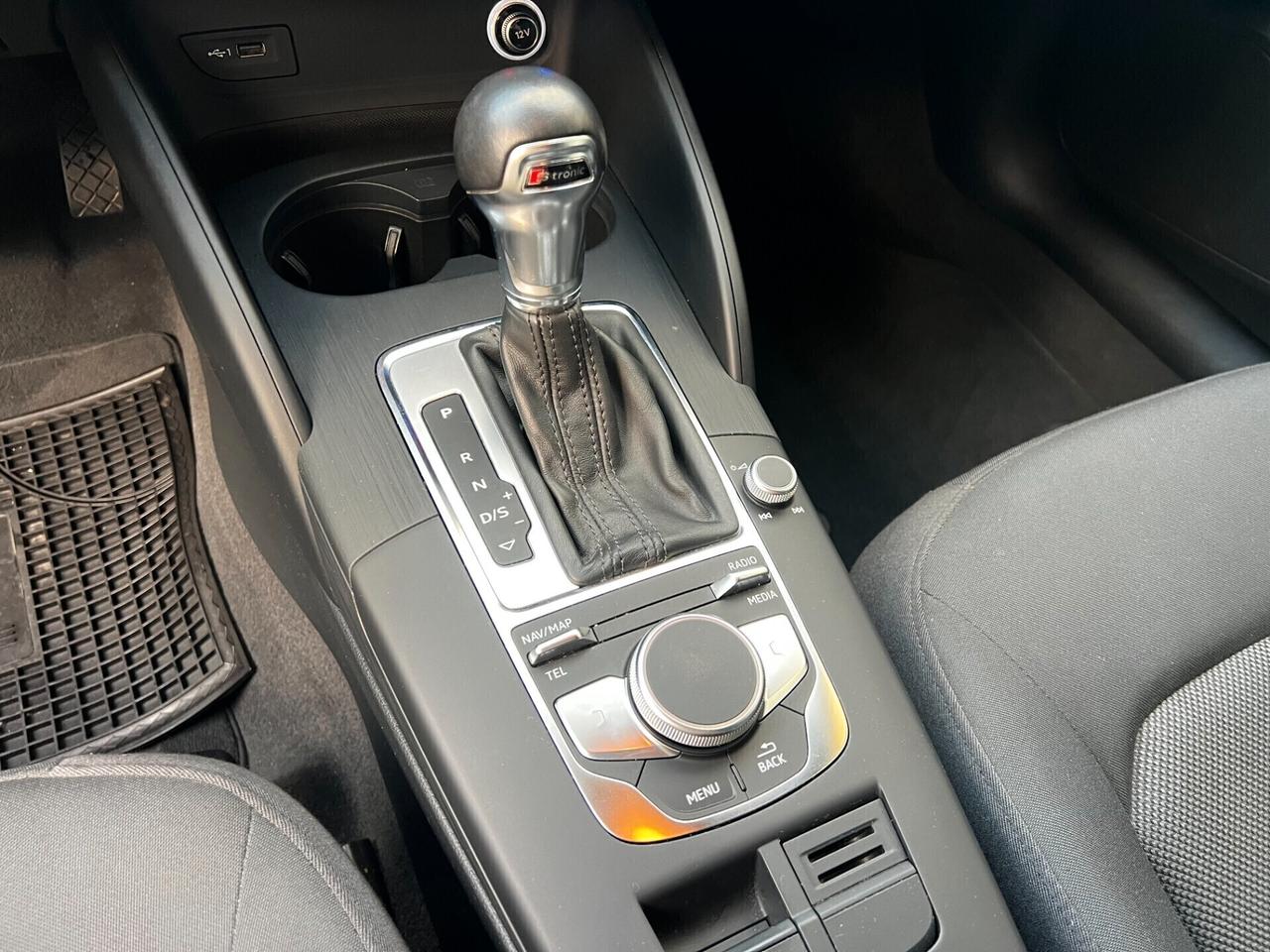 Audi A3 SPB 30 TDI S Tronic- 2019-NAVI