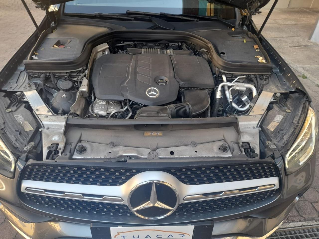 Mercedes-Benz GLC 220 Premium Plus #11059
