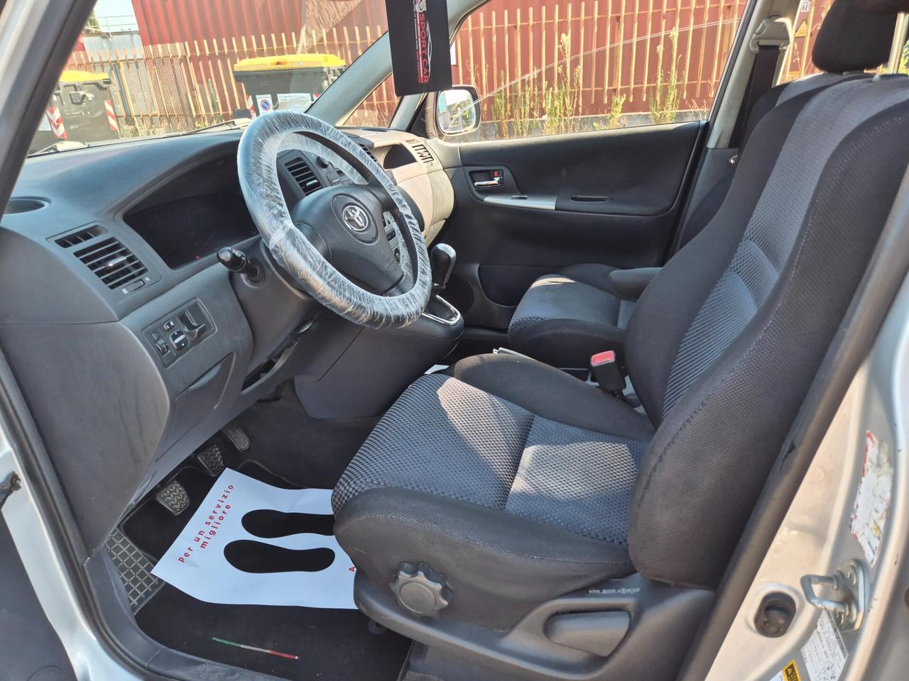 Toyota Corolla Verso 1.6 16V