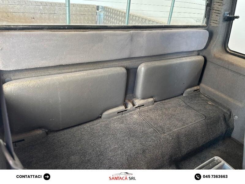 NISSAN PICK UP 4X4