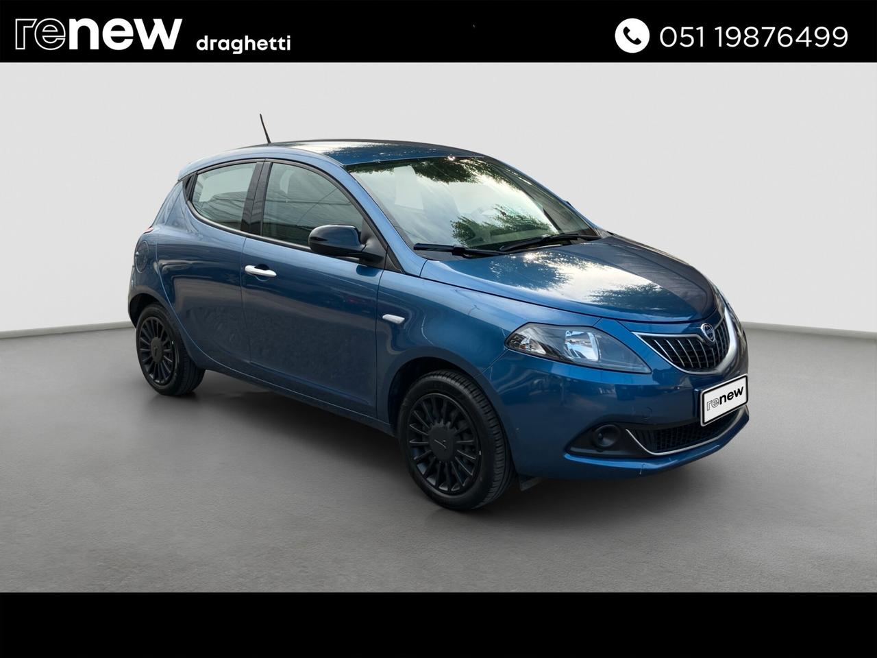 Lancia Ypsilon 1.0 FireFly 5 porte S&S Hybrid Silver