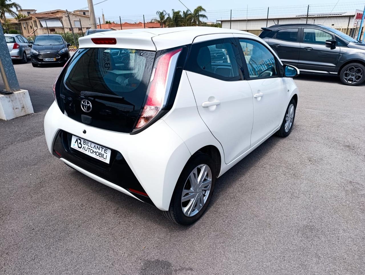 Toyota Aygo 1.0 cc 69 CV 5 porte 2017