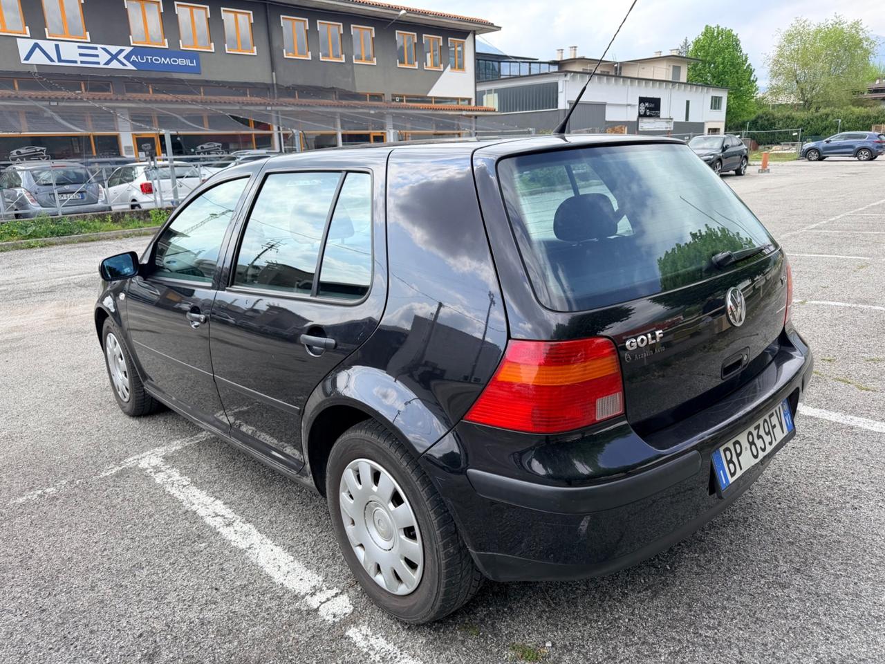 Volkswagen Golf 1.9TDl 90cv 5porte