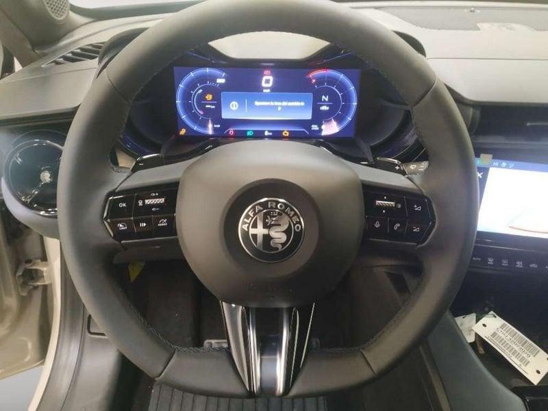 Alfa Romeo Junior 1.2 ibrida 145cv edct6