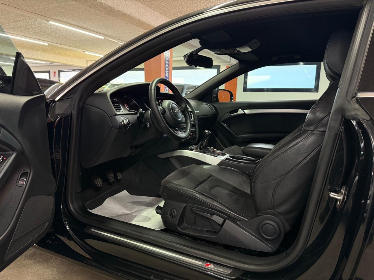 Audi A5 Coupé 2.0 TDI 177 CV S-line Total Black