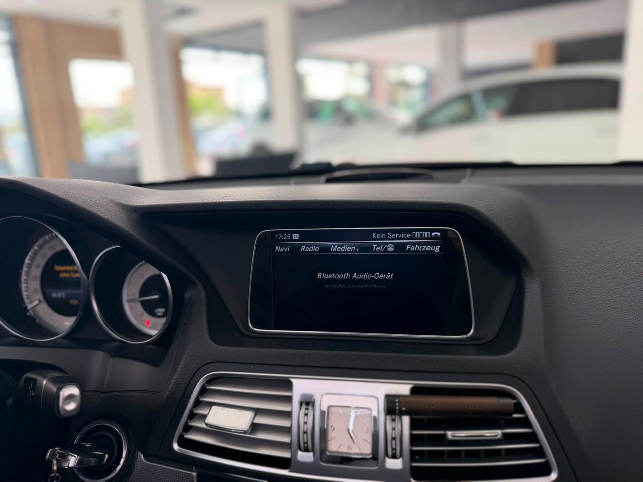 Mercedes-benz E 250 d Cabrio Premium