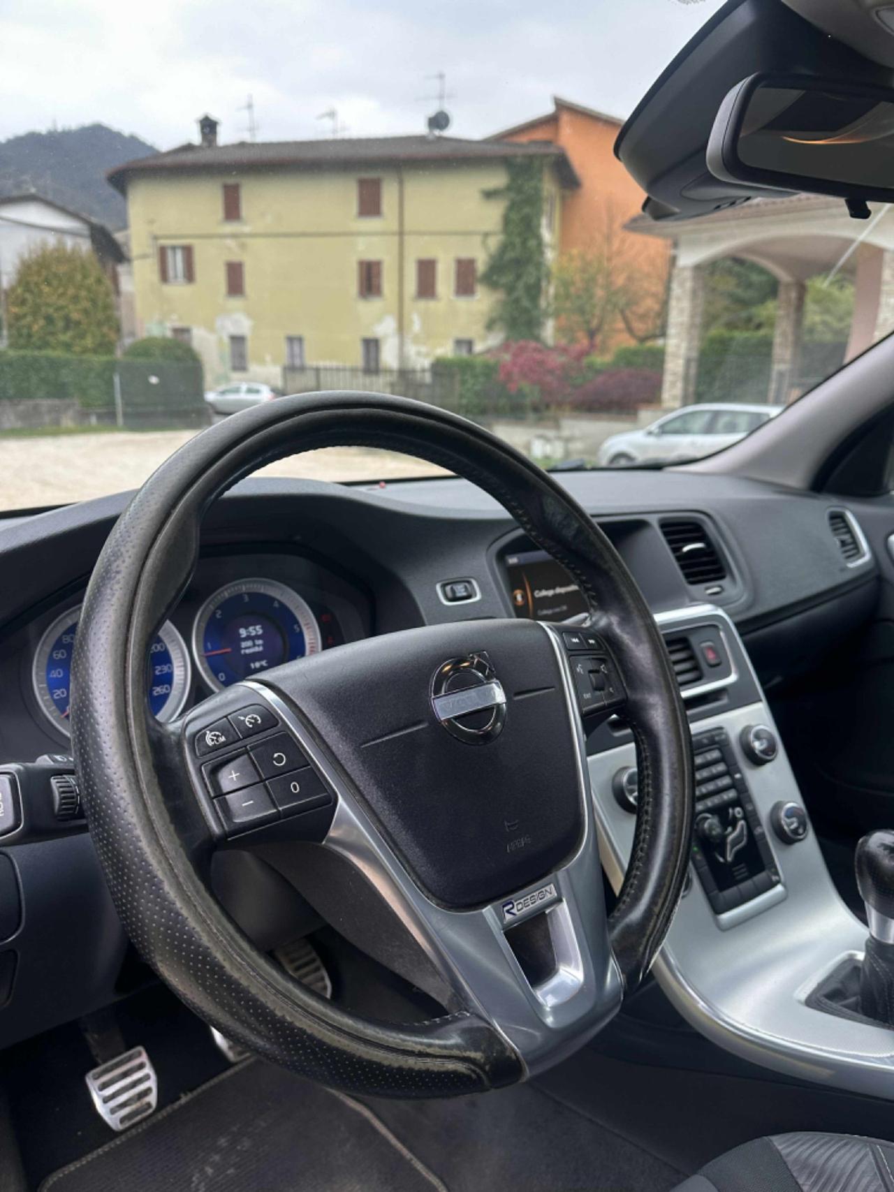 Volvo S60 D5 R-DESIGN KMCERT GARANZ UNICOPR