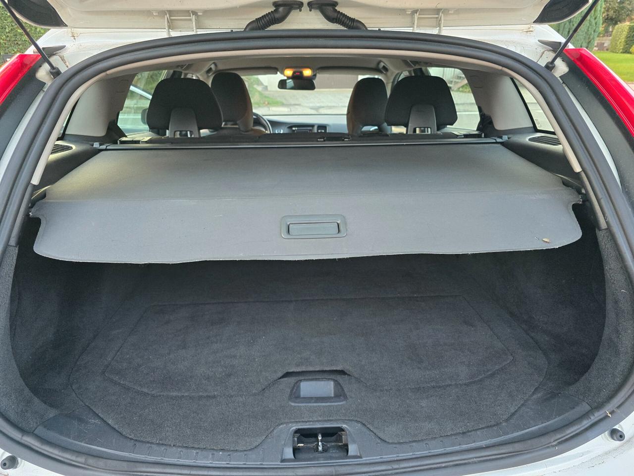 Volvo V60 D2 1.6 Powershift Summum