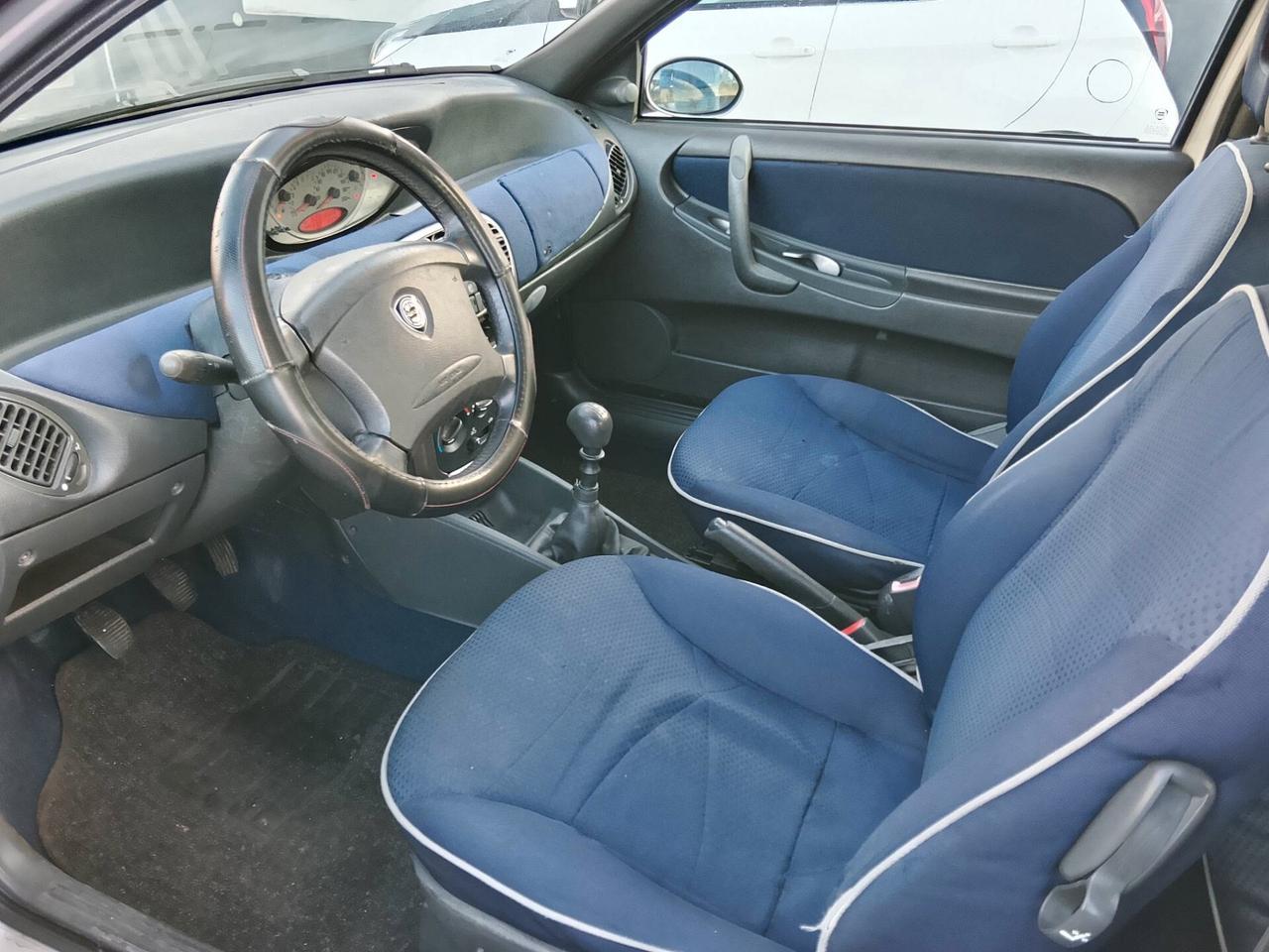 Lancia Y 1.2 PRONTA ALL'USO