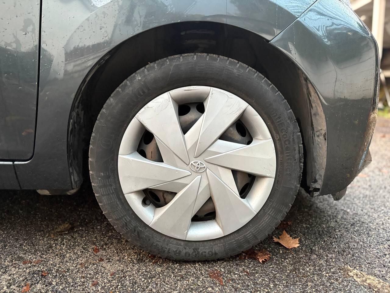 Toyota Aygo 1.0 VVT-i 69 CV 5 porte x-cool TSS