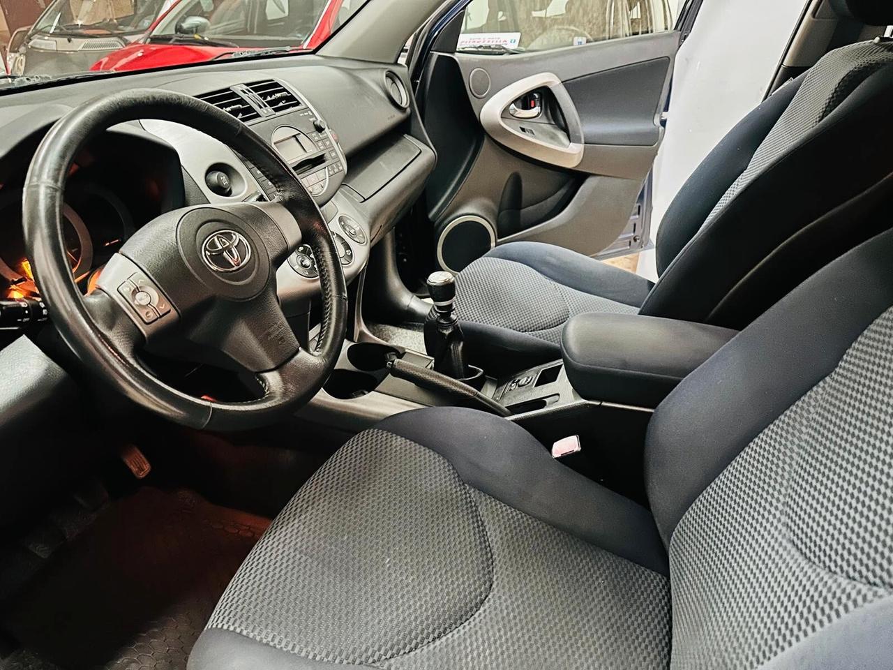 Toyota RAV 4 RAV4 2.2 D-4D 136 CV