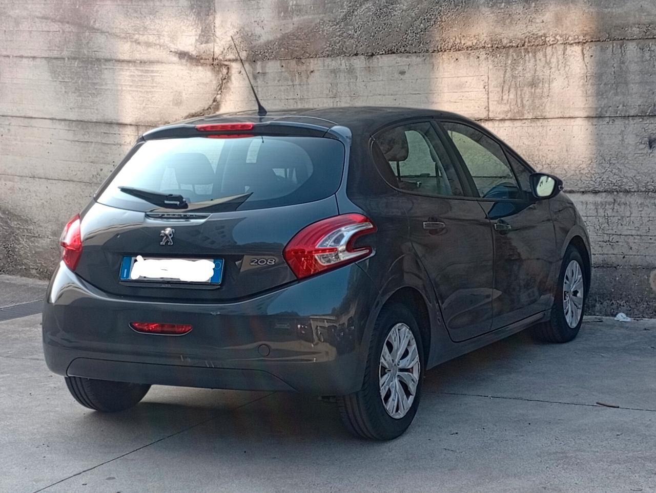 Peugeot 208 5porteBENZINA1.2 NEOP 2015 TRATTABILE