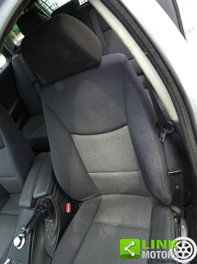 BMW 318 i cat Touring Attiva