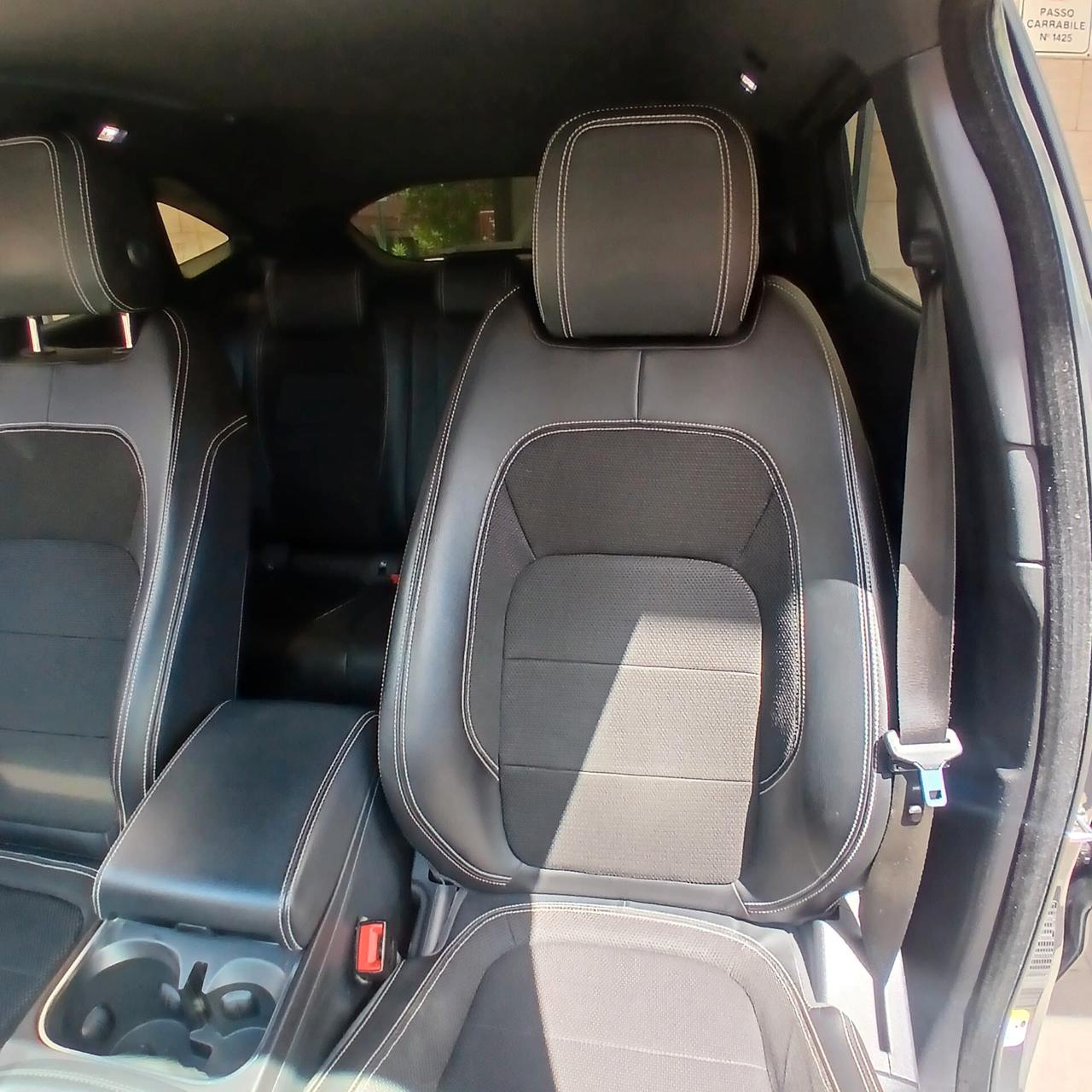 Jaguar E-Pace 2.0D 150 CV R-Dynamic