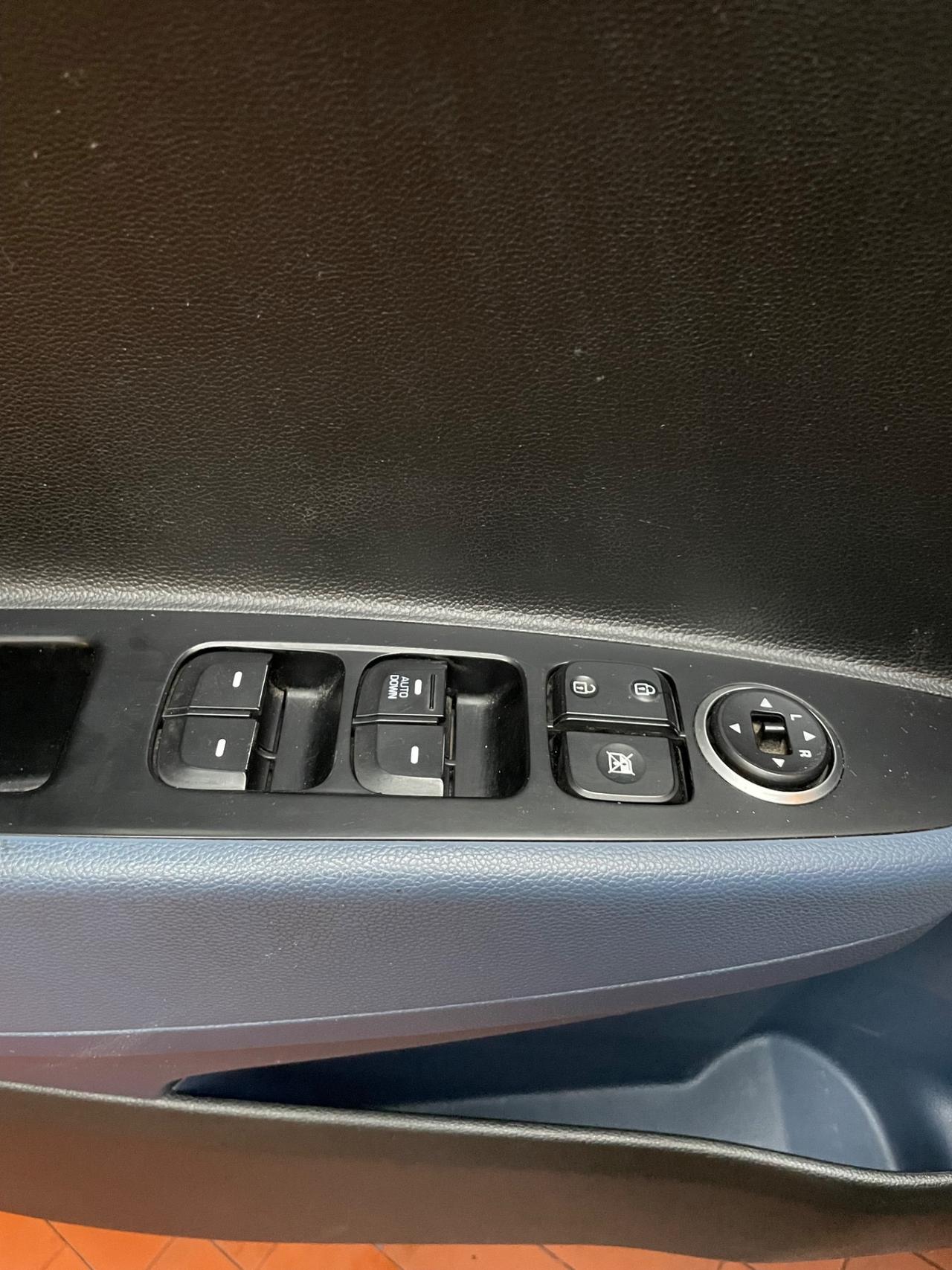 Hyundai i10 1.0 Neopatentati Euro 6